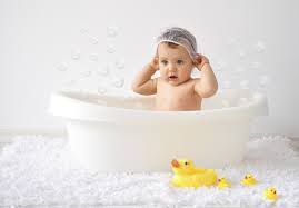 къпане на бебе 2